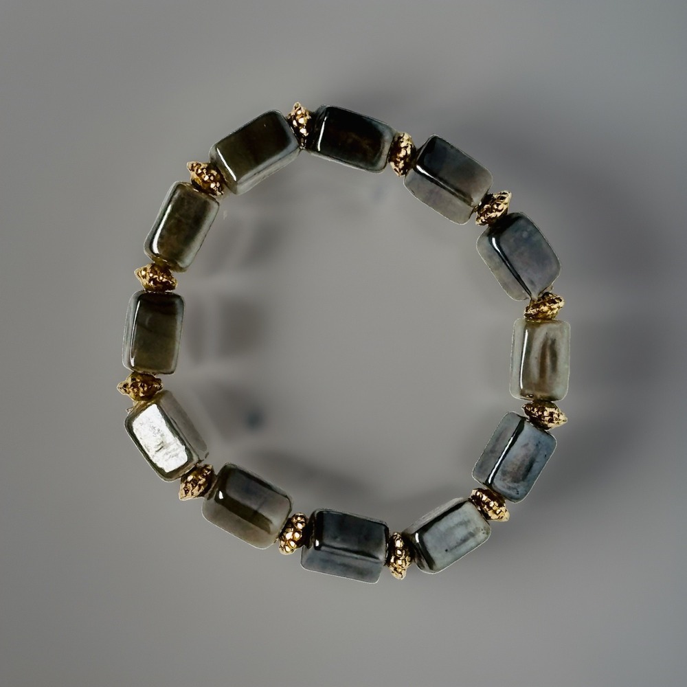 Vintage Grey Cat's Eye Quartz Crystal Beaded Stretch Bracelet Gold Tone Spacers